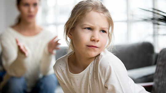Obrázok Zázračné ticho. Sedem dôvodov, prečo by mal rodič v emočne vypätých situáciách namiesto vyčítania či vysvetľovania mlčať